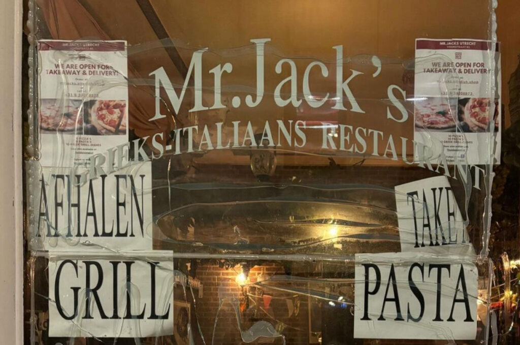 De voorkant van Mr. Jack's in Utrecht